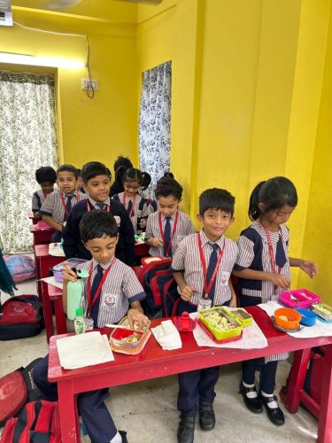 521e5c4b-f4a5-40d5-80ec-9b399e459873